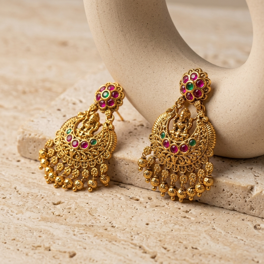 Rajsi Lakshmi Rubi, Emerald Earrings